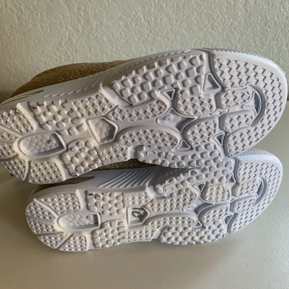 unltd Tan Sneakers with Breathable Mesh and Comfortable Fit. - Picture 5 of 9